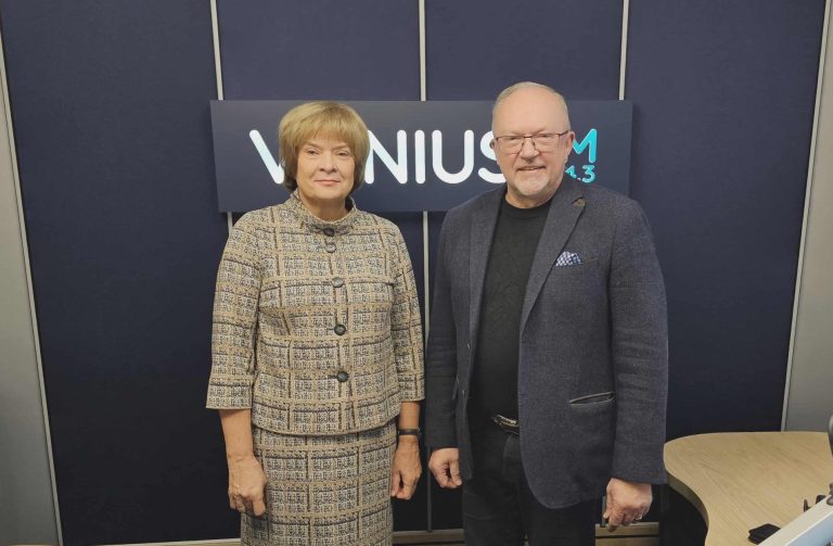Vilniaus automechanikos ir verslo mokyklos direktorė. Lietuvos profesinio mokymo įstaigų asociacijos prezidentė - Elena Pelakauskienė. Laidą veda Ričardas Sartatavičius