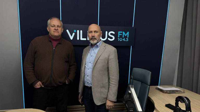Vilniaus technologijų ir inžinerijos mokymų centro vadovas Mindaugas Černius. Laidą veda Tomas Juknevičius