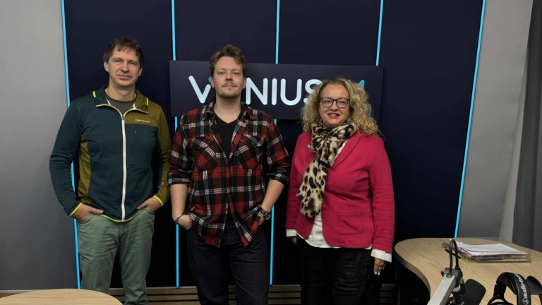 Ričardas Jaščemskas LŽKA projektu vadovas ir Antanas Čeponis vienas iš ,,GameOn 2025" organizatorių. Laidos vedėja Kristina Kanišauskaitė-Šaltmerė