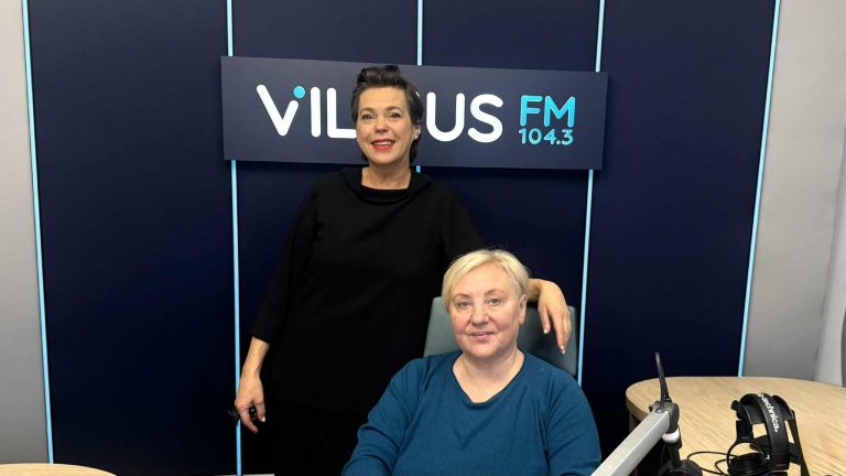 Nomeda Marčėnaitė Lietuvos dailininkė-keramikė, laidų vedėja. Laidos vedėja - Jūratė Pilibaitienė.