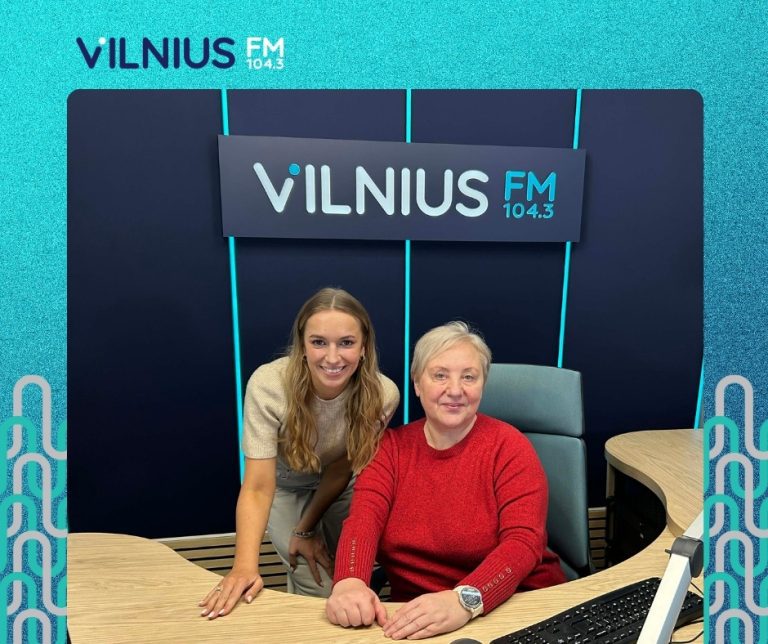 Atlikėja Viktorija Rupeikytė. Laidą veda Jūratė Pilibaitienė