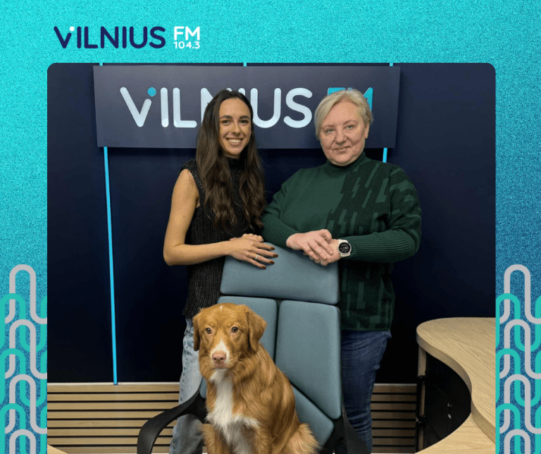 Justyna Gumbrevičė - iniciatyvos „Puppy yoga Lietuva“ įkūrėja.. Laidą veda Jūratė Pilibaitienė