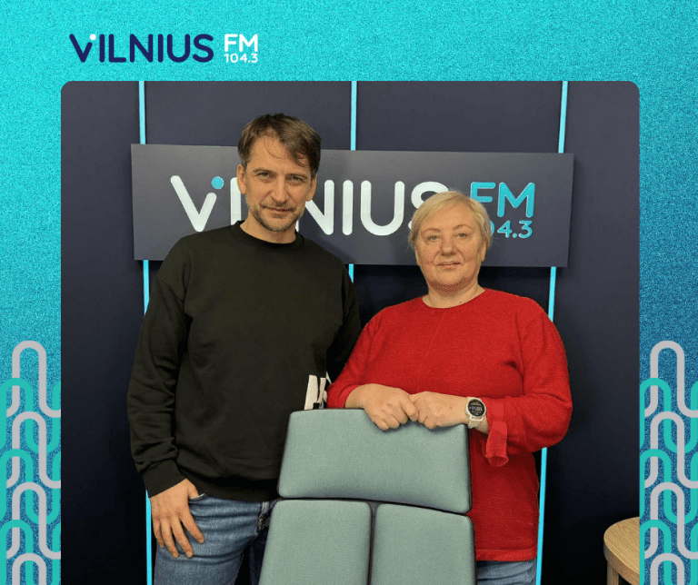 Atlikėjas Alanas Chošnau. Laidą veda Jūratė Pilibaitienė