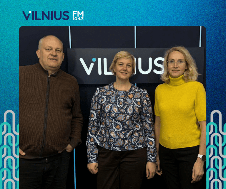 Elektrėnų savivaldybės socialinės paramos skyriaus vedėja Violeta Šimkūnienė ir socialinio darbo vadybininkė Rasa Matijoškienė, dirbanti su Užimtumo didinimo programos dalyviais.. Laidą veda Tomas Juknevičius