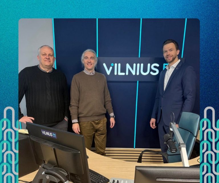 Vilniaus rajono savivaldybės administracijos direktorius Vytautas Vansavičius ir Avižienių seniūnas Mindaugas Povilionis. Laidą veda Tomas Juknevičius