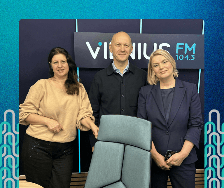 Vilniaus humanistinės mokyklos steigėjai - Tomas Petraitis ir Sonata Petraitienė.. Laidą veda Svajūnė Marcinkevičienė