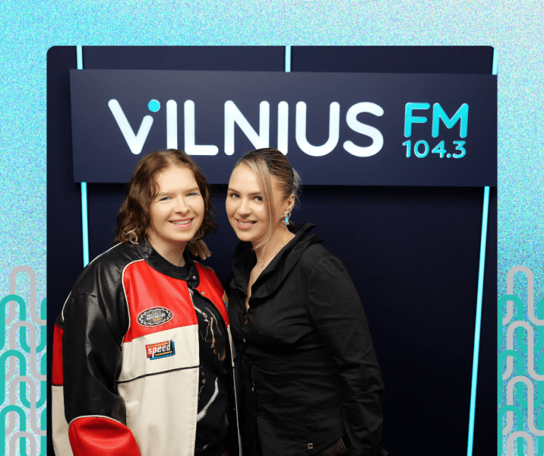 Dainininkė Karolina, laidoje Grojantis miestas