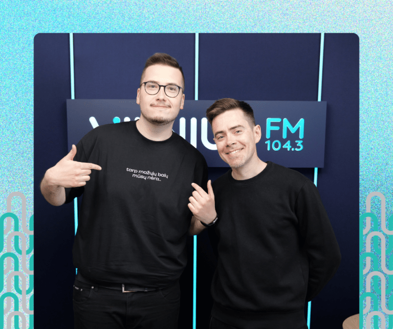Justas Buivydas Žurnalistas ir ilgametis „Eurovizijos“ apžvalgininkas naujienu portale ir tinklalaideje Eurodiena , laidoje Labas, Vilniau!